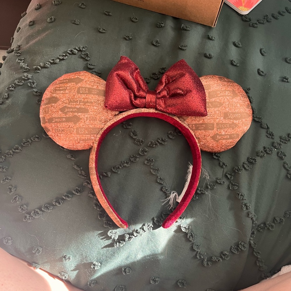 Disney Food and Wine Minnie Mouse Hair Accessories